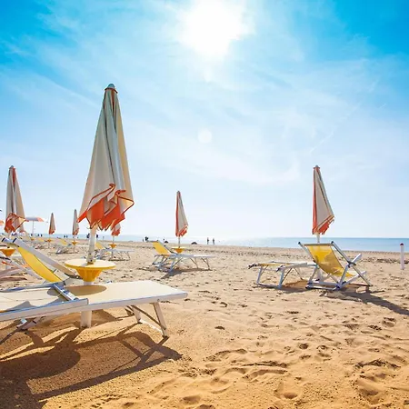 Family Flat Close To The Apartament Bibione